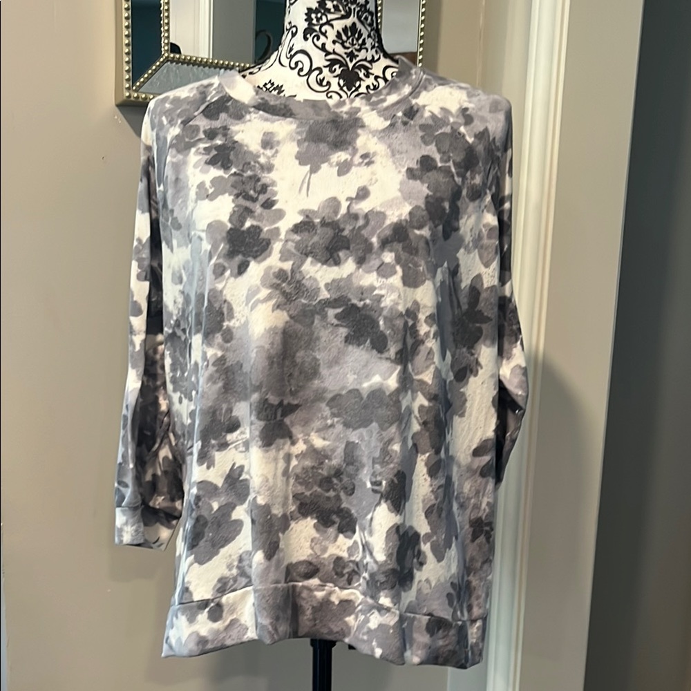 Floral Gray Women's Top